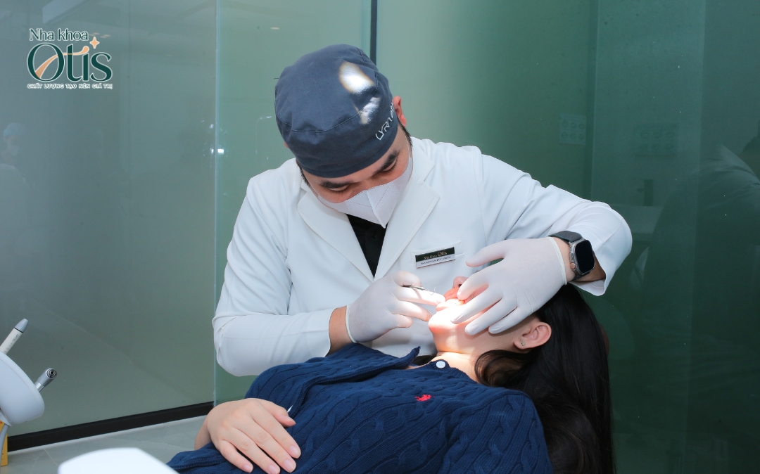 Nhổ răng khôn bị sâu cần đánh giá chính xác tình trạng viêm