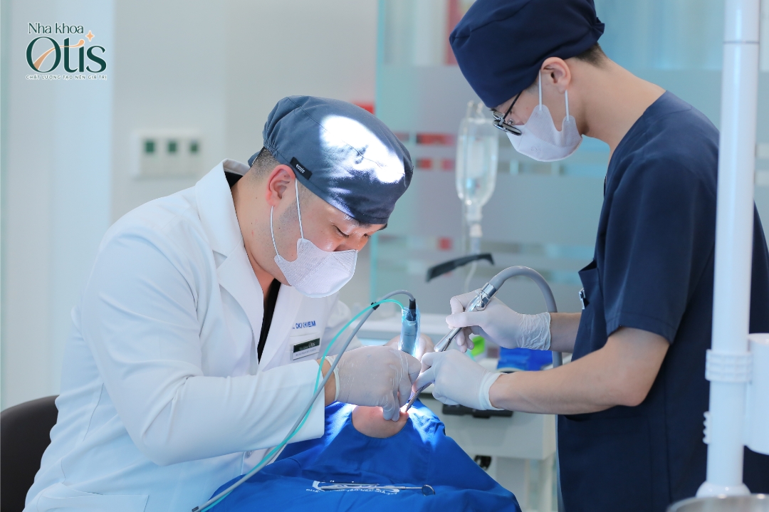 Nhổ răng khôn mọc lệch tại nha khoa OTIS