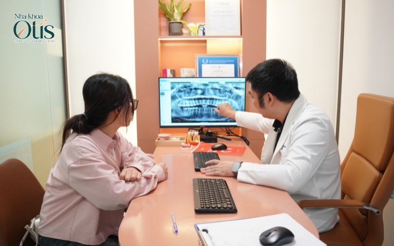 Nếu răng nhạy cảm, hãy thông báo với bác sĩ trước khi lấy cao răng