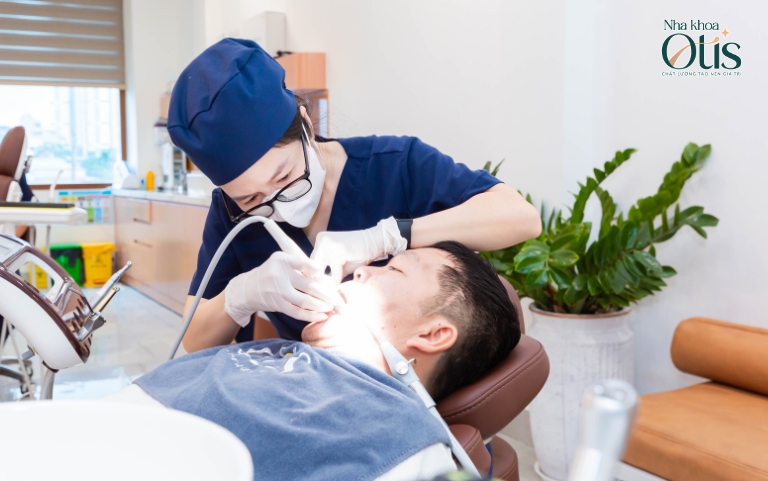 Lấy cao răng định kỳ