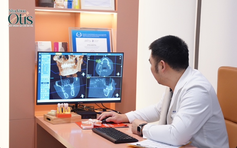 Chụp phim kiểm tra nhổ răng khôn