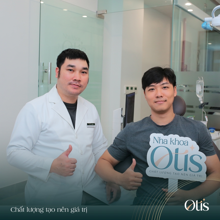 Sau nhổ răng khôn không bị lệch mặt dù nhổ 1 bên