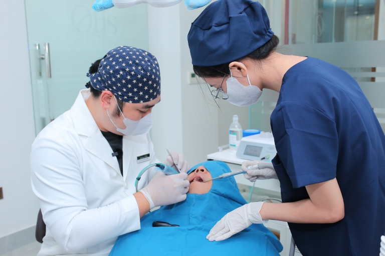 Nhổ răng khôn trước khi niềng răng mắc cài