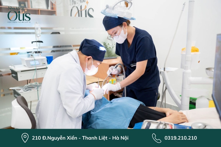 Nhổ răng khôn có bị hóp má không