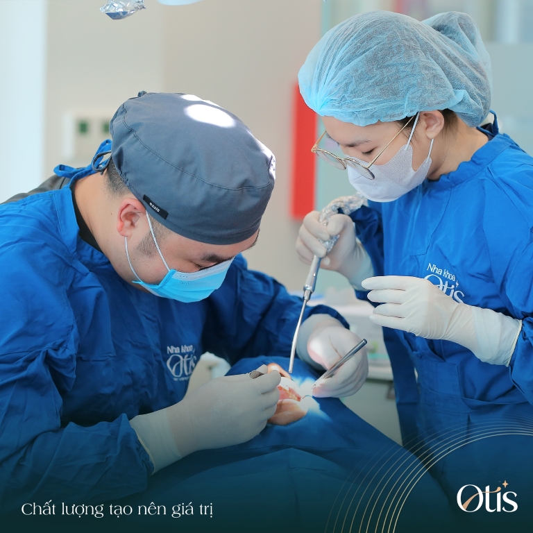 Ghép xương cấy implant tại nha khoa OTIS