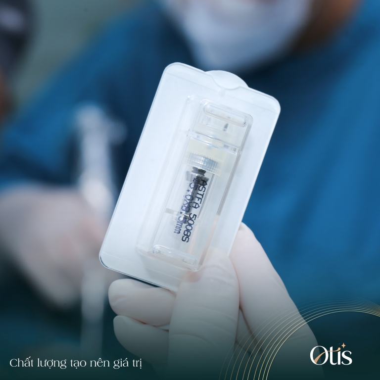 Giá trồng implant răng cửa phụ thuộc vào loại trụ