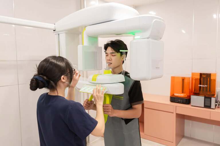 Để biết niềng răng loại nào nhanh nhất cần chụp phim và scan răng