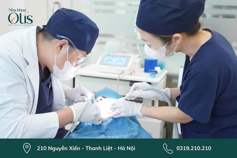 Lỡ nuốt mắc cài niềng răng cần đến nha khoa để khám và xử lý