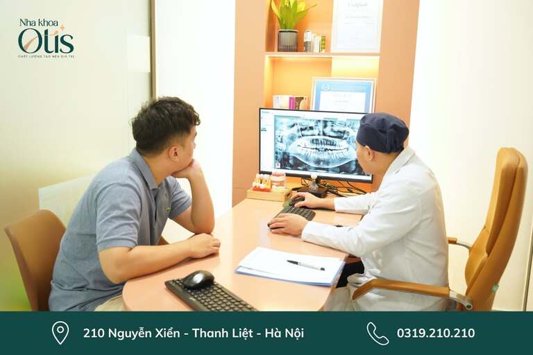Bác sĩ nha khoa khuyên không nên uống cà phê sau nhổ răng khôn 